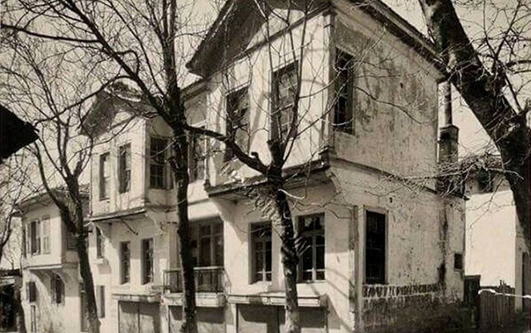 Atatürk'ün arşivlerde saklı kalan nadir fotoğrafları satışta 12